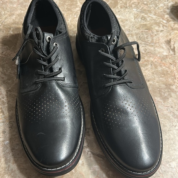 PEGADA black leather slip on oxford shoes. Elastic laces and material to slip on - Picture 12 of 13